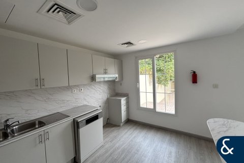 Huvila The Springs, Dubai, Arabiemiraatit 2 makuuhuonetta, 207 m2 № 688888 - kuva 14