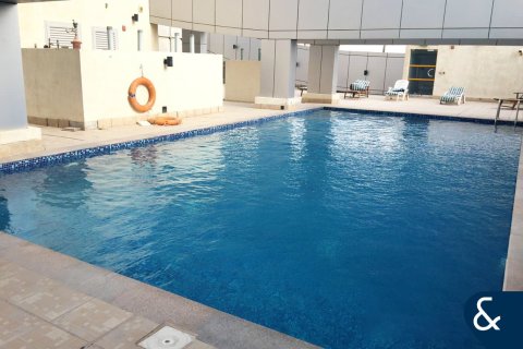 Huoneisto Jumeirah Lake Towers, Dubai, Arabiemiraatit 2 makuuhuonetta, 100 m2 № 688889 - kuva 9