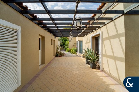 Motor City, Dubai, संयुक्त अरब अमीरात में विला, 4 बेडरूम, 399 वर्ग मीटर, संख्या 688891 - फ़ोटो 19