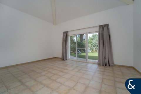 Motor City, Dubai, संयुक्त अरब अमीरात में विला, 4 बेडरूम, 399 वर्ग मीटर, संख्या 688891 - फ़ोटो 16