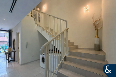 Villa para arrendamento em DAMAC Hills (Akoya by DAMAC), Dubai, EAU 3 quartos, 240 m2 № 688887 - foto 3