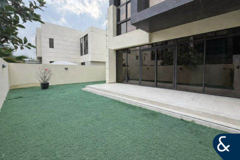 Huvila DAMAC Hills (Akoya by DAMAC), Dubai, Arabiemiraatit 3 makuuhuonetta, 240 m2 № 688887