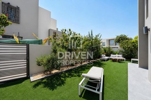 Vila u Arabian Ranches 2, Dubai, UAE 4 spavaćih soba, 271.37 m2 Br. 755855 - fotografija 21