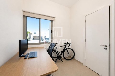 Vila u Arabian Ranches 2, Dubai, UAE 4 spavaćih soba, 271.37 m2 Br. 755855 - fotografija 9