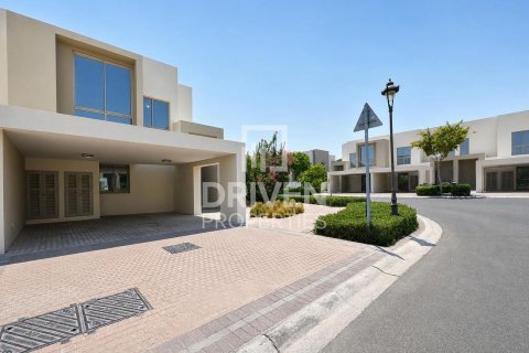 Vila u Arabian Ranches 2, Dubai, UAE 4 spavaćih soba, 271.37 m2 Br. 755855 - fotografija 23
