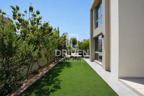 Vila u Arabian Ranches 2, Dubai, UAE 4 spavaćih soba, 271.37 m2 Br. 755855 - fotografija 3