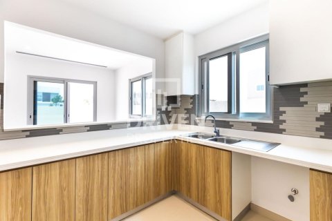 Vilă de vânzare în Dubai Land, Dubai, EAU 4 dormitoare, 330.36 mp.  №755856 - poză 17