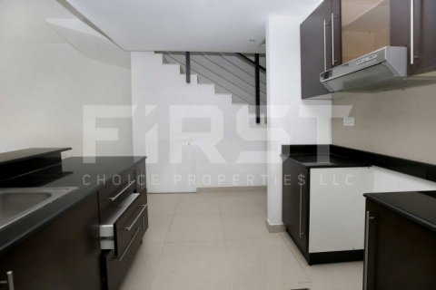 Vilë në Al Reef, Abu Dhabi, Emiratet e Bashkuara Arabe 2 dhoma gjumi, 170.2 m2. № 731440 - Foto 6