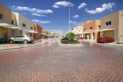 Abu Dhabi、UAE にあるヴィラ販売中 2ベッドルーム、170.2 m2、No731446 - 写真 3