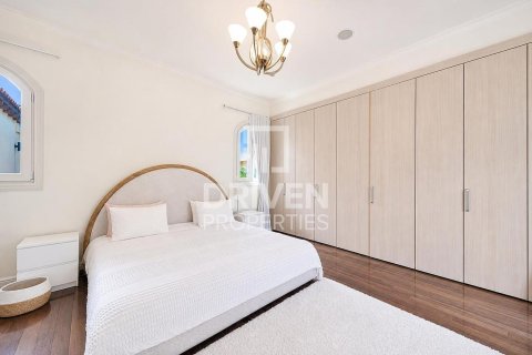 Vilă de închiriat în Jumeirah Golf Estates, Dubai, EAU 5 dormitoare, 817.83 mp.  №759717 - poză 13