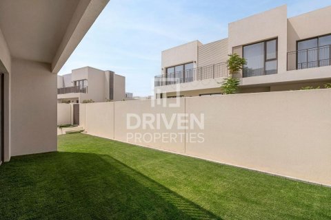 Casa urbana para arrendamento em Dubai South (Dubai World Central), Dubai, EAU 4 quartos, 295.15 m2 № 759713 - foto 3
