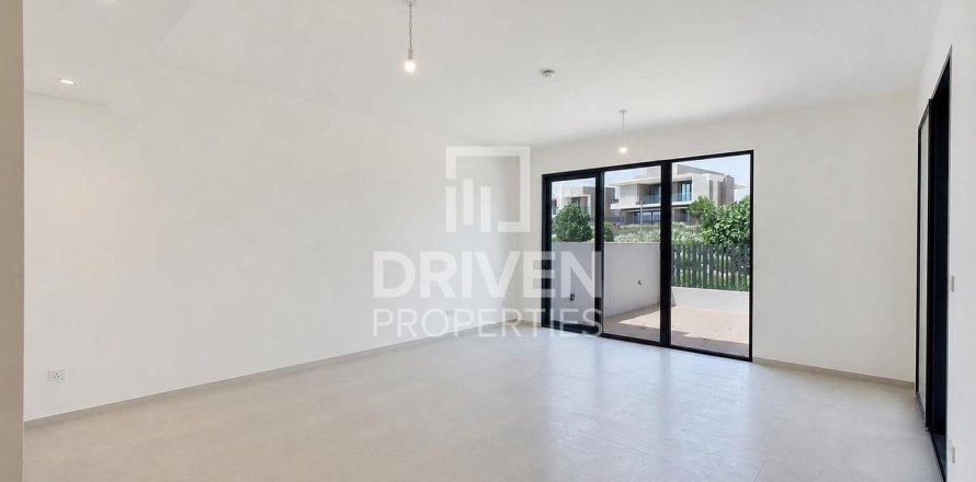 Kamienica w Jebel Ali, Dubai, ZEA 4 sypialnie, 254.74 mkw. nr 759714