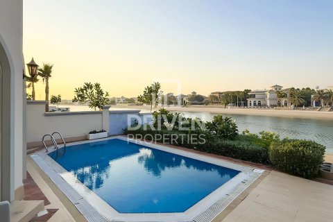 Vilë në Palm Jumeirah, Dubai, Emiratet e Bashkuara Arabe 5 dhoma gjumi, 622.36 m2. № 759711 - Foto 6