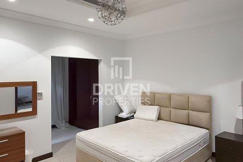 Vilë në Palm Jumeirah, Dubai, Emiratet e Bashkuara Arabe 5 dhoma gjumi, 622.36 m2. № 759711 - Foto 10