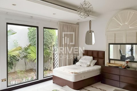 Vilë në Palm Jumeirah, Dubai, Emiratet e Bashkuara Arabe 5 dhoma gjumi, 622.36 m2. № 759711 - Foto 9
