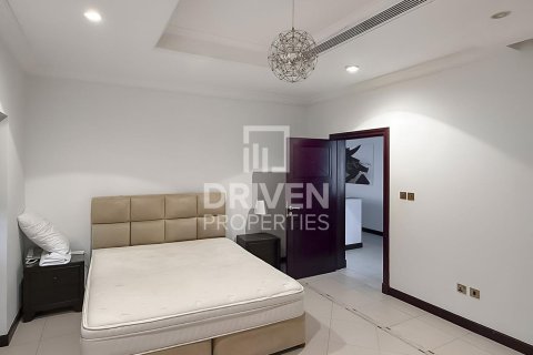 Vilë në Palm Jumeirah, Dubai, Emiratet e Bashkuara Arabe 5 dhoma gjumi, 622.36 m2. № 759711 - Foto 21