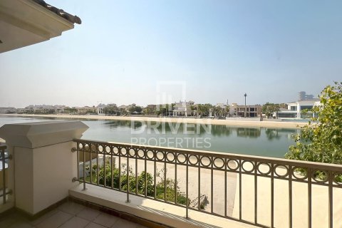 Vilë në Palm Jumeirah, Dubai, Emiratet e Bashkuara Arabe 5 dhoma gjumi, 622.36 m2. № 759711 - Foto 20