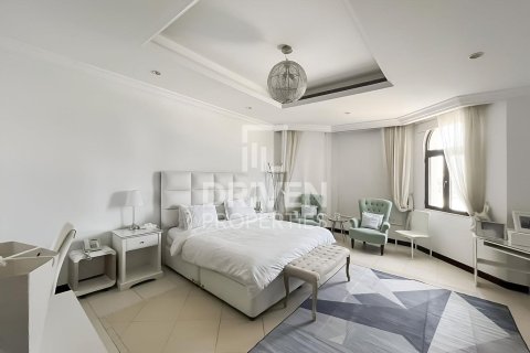 Vilë në Palm Jumeirah, Dubai, Emiratet e Bashkuara Arabe 5 dhoma gjumi, 622.36 m2. № 759711 - Foto 17