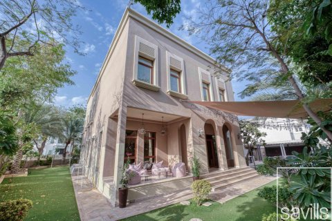 Villa à vendre à Emirates Hills, Dubai, EAU 5 chambres, 836.13 m2 № 747152 - photo 22