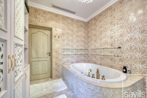 Villa à vendre à Emirates Hills, Dubai, EAU 5 chambres, 836.13 m2 № 747152 - photo 17