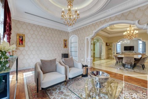 Villa à vendre à Emirates Hills, Dubai, EAU 5 chambres, 836.13 m2 № 747152 - photo 8