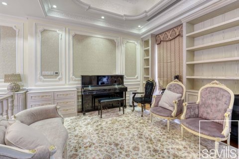 Villa à vendre à Emirates Hills, Dubai, EAU 5 chambres, 836.13 m2 № 747152 - photo 13