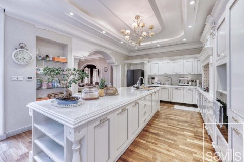 Villa à vendre à Emirates Hills, Dubai, EAU 5 chambres, 836.13 m2 № 747152 - photo 9