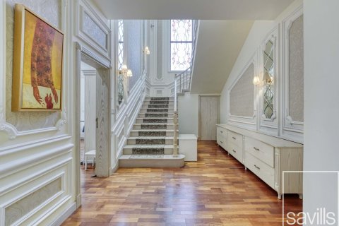 Villa à vendre à Emirates Hills, Dubai, EAU 5 chambres, 836.13 m2 № 747152 - photo 3