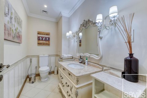 Villa à vendre à Emirates Hills, Dubai, EAU 5 chambres, 836.13 m2 № 747152 - photo 11