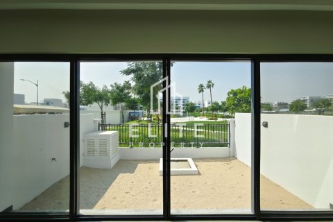 Kuća u nizu u gradu Dubai, UAE 4 spavaće sobe, 211 m2 Br. 659399 - Slika 16