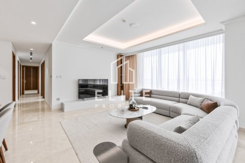 Huoneisto Dubai Harbour, Dubai, Arabiemiraatit 3 makuuhuonetta, 171 m2 № 659397 - kuva 1