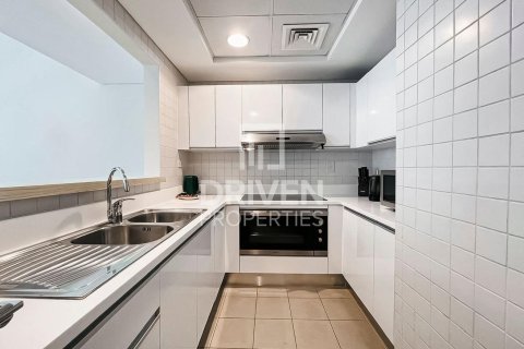 Lägenhet till försäljning i Jumeirah Beach Residence, Dubai, UAE 2 sovrum, 152 kvm Nr. 654720 - fotografi 13
