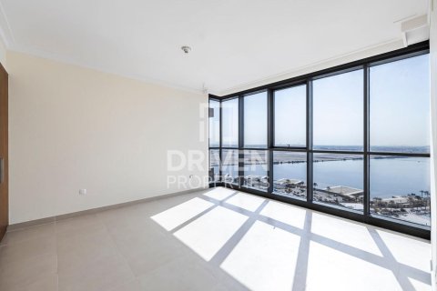 شقة للبيع في خور دبي، دبي، الإمارات العربية المتحدة 3 غرفة نوم ، 179 متر مربع ، رقم 654718 - صورة 1