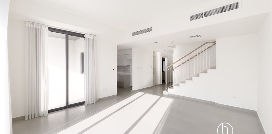 Villa in Dubai Hills Estate, UAE 3 bedrooms, 212 sq.m. № 754887