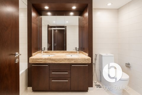 Apartemen di Downtown Dubai (Downtown Burj Dubai), UEA 1 kamar tidur, 85 m2 nomor 754888 - foto 15