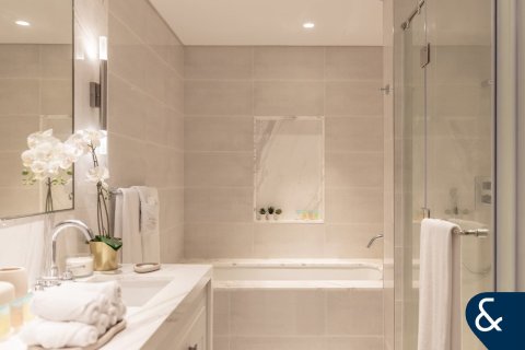 Apartament de închiriat în Downtown Dubai (Downtown Burj Dubai), Dubai, EAU 3 dormitoare, 190 mp. №666252 - poză 8