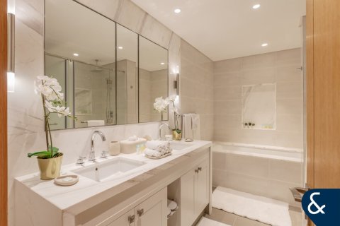 Apartament de închiriat în Downtown Dubai (Downtown Burj Dubai), Dubai, EAU 3 dormitoare, 190 mp. №666252 - poză 7