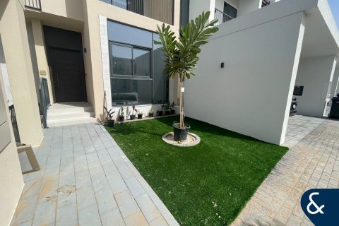 Villa en alquiler en Dubai South (Dubai World Central), Dubai, EAU 4 dormitorios, 397 m2 № 666249 - foto 4