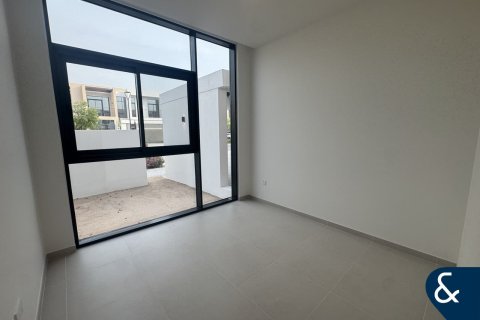 Villa en alquiler en Dubai South (Dubai World Central), Dubai, EAU 4 dormitorios, 397 m2 № 666249 - foto 18