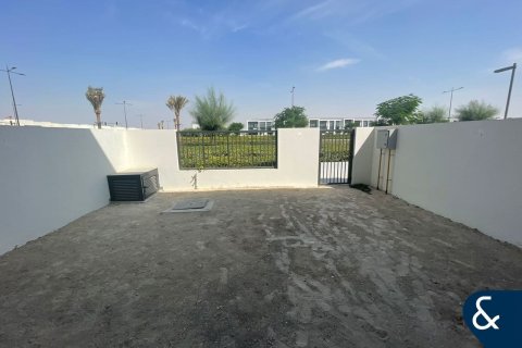 Townhouse de închiriat în Town Square, Dubai, EAU 3 dormitoare, 174 mp. №666255 - poză 4