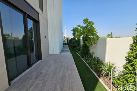 Villa en alquiler en Dubai Hills Estate, Dubai, EAU 5 dormitorios, 659.98 m2 № 747561 - foto 12