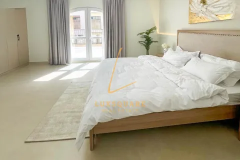 Huvila Jumeirah Village Circle, Dubai, Arabiemiraatit 4 makuuhuonetta, 201 m2 № 658769 - kuva 9