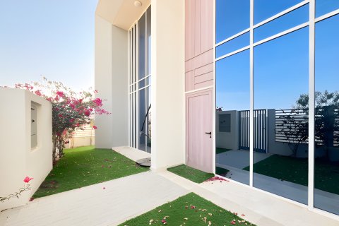Városi lakóépület itt: Dubai Land, EAE, 3 hálószoba, 143.06 m², azonosító: 748930 - fénykép 2