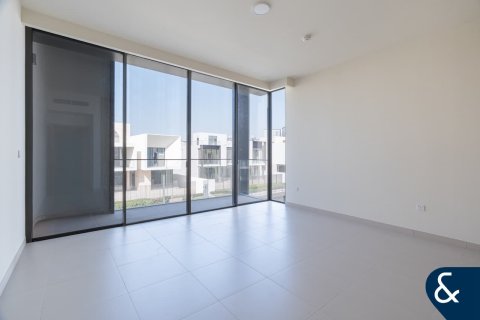 Villa in Dubai Hills Estate, UAE 5 bedrooms, 660 sq.m. № 688847 - photo 12