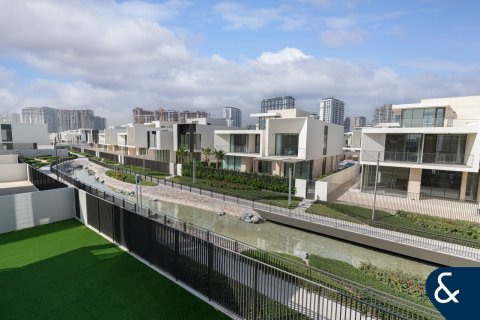 Villa in Dubai Hills Estate, UAE 5 bedrooms, 660 sq.m. № 688847 - photo 29