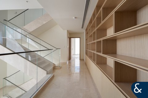 Villa in Dubai Hills Estate, UAE 5 bedrooms, 660 sq.m. № 688847 - photo 11