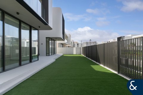 Villa in Dubai Hills Estate, UAE 5 bedrooms, 660 sq.m. № 688847 - photo 3