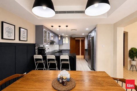 Huvila Dubai, Arabiemiraatit 4 makuuhuonetta, 214.3 m2 № 721104 - kuva 9