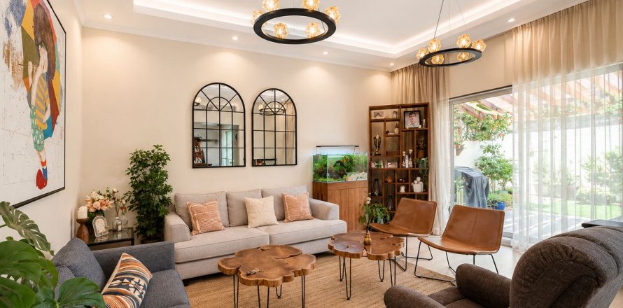 Huvila Dubai, Arabiemiraatit 4 makuuhuonetta, 214.3 m2 № 721104