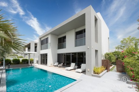 Dubai Hills Estate, Dubai, संयुक्त अरब अमीरात में विला, 5 बेडरूम, 573.8 वर्ग मीटर, संख्या 629636 - फ़ोटो 1